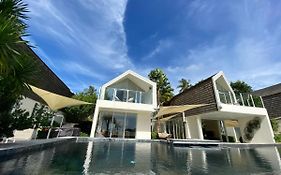 Sands Beachfront Residences - Hotel Managed